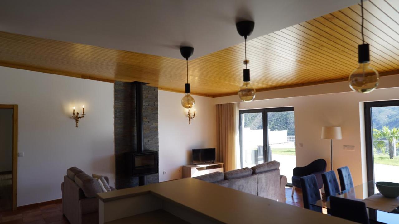 Ferreira do Zêzere Lago Azul Villas المظهر الخارجي الصورة