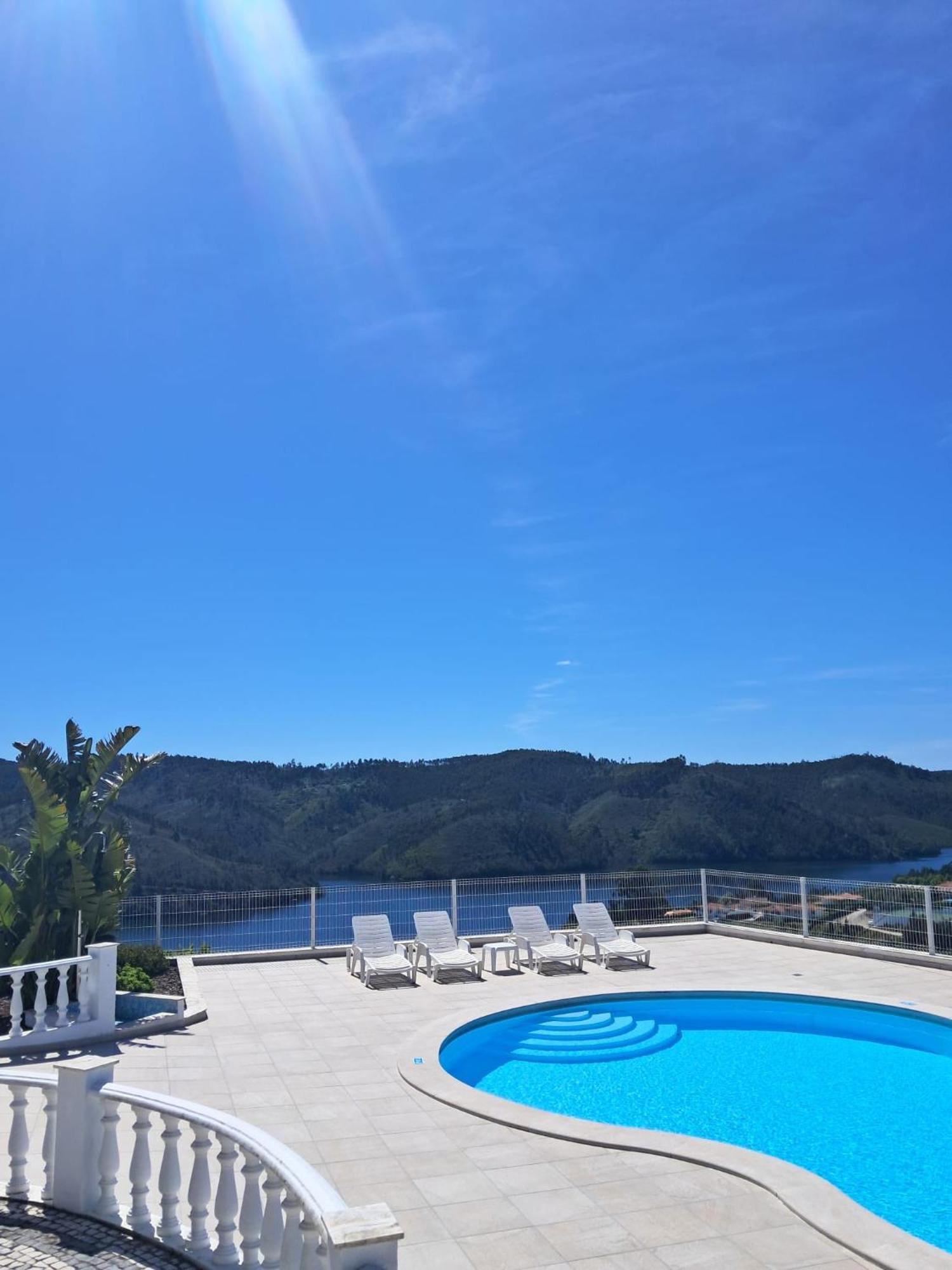 Ferreira do Zêzere Lago Azul Villas المظهر الخارجي الصورة